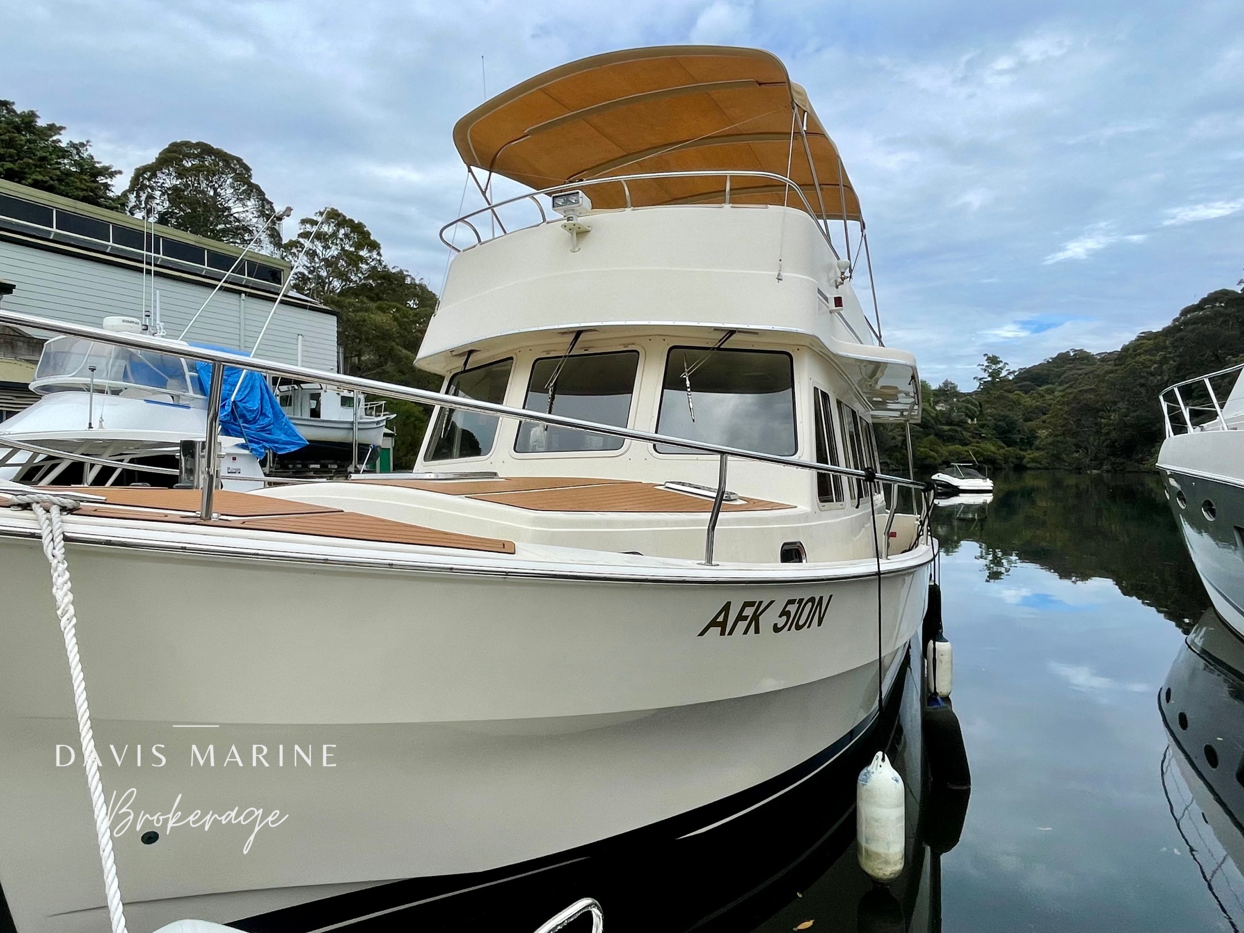 2007 Mainship 40 Trawler