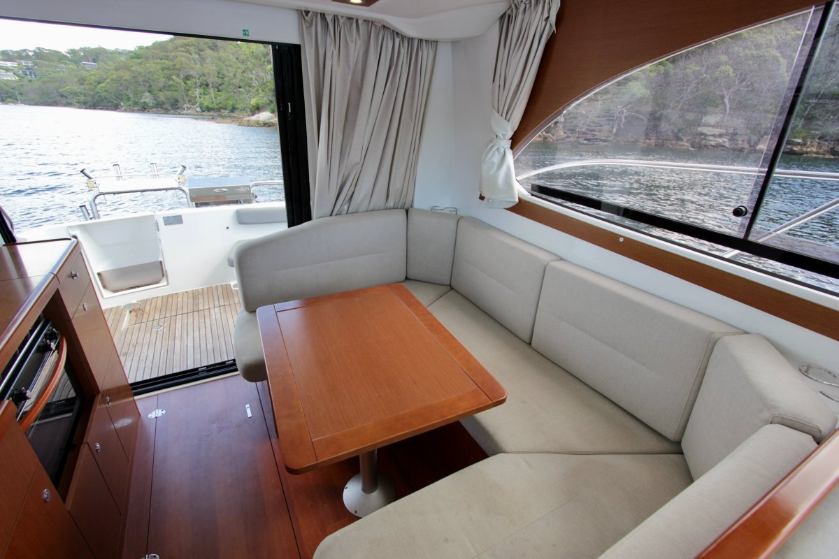 2014 Beneteau Antares 30 Fly Boats For Sale 17