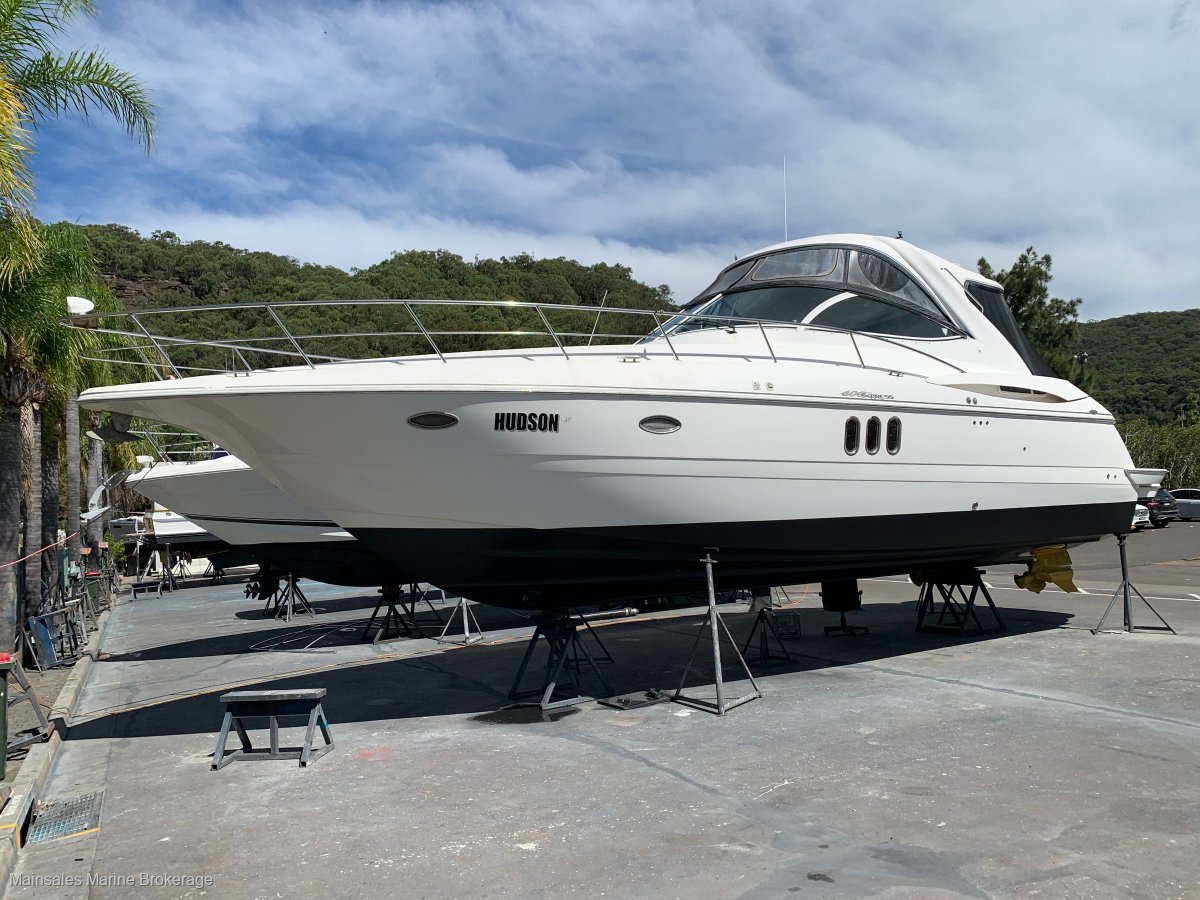 2005 Cruisers Yacht 400 Express Boats For Sale 2