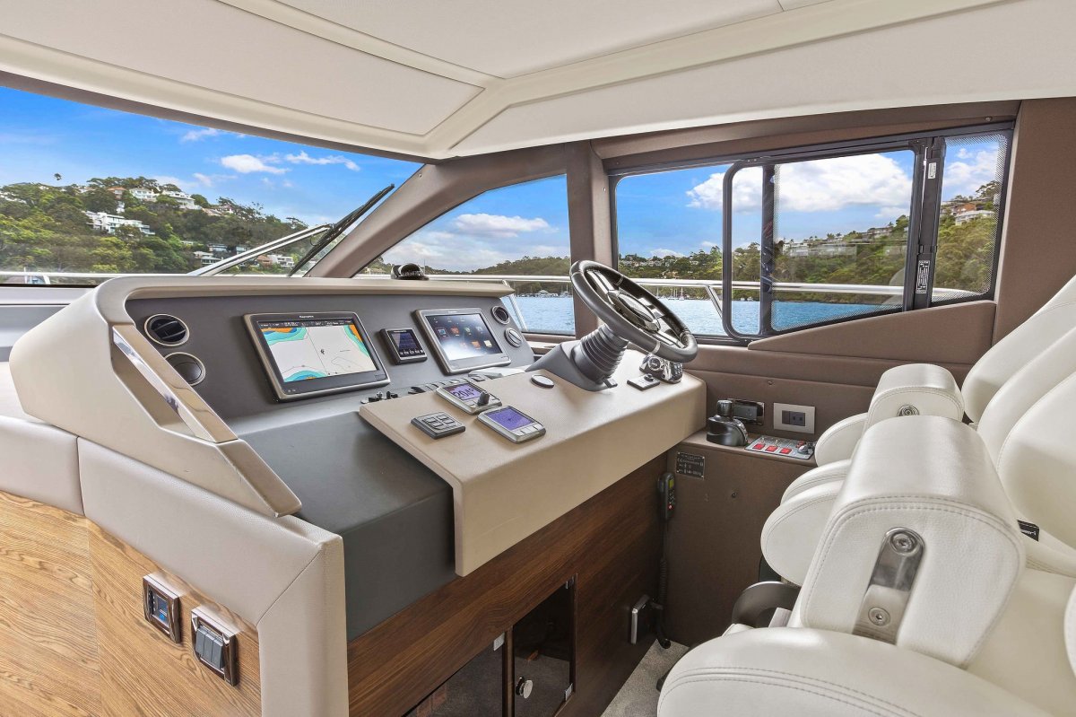 2016 Azimut 50 Flybridge Boats For Sale 14