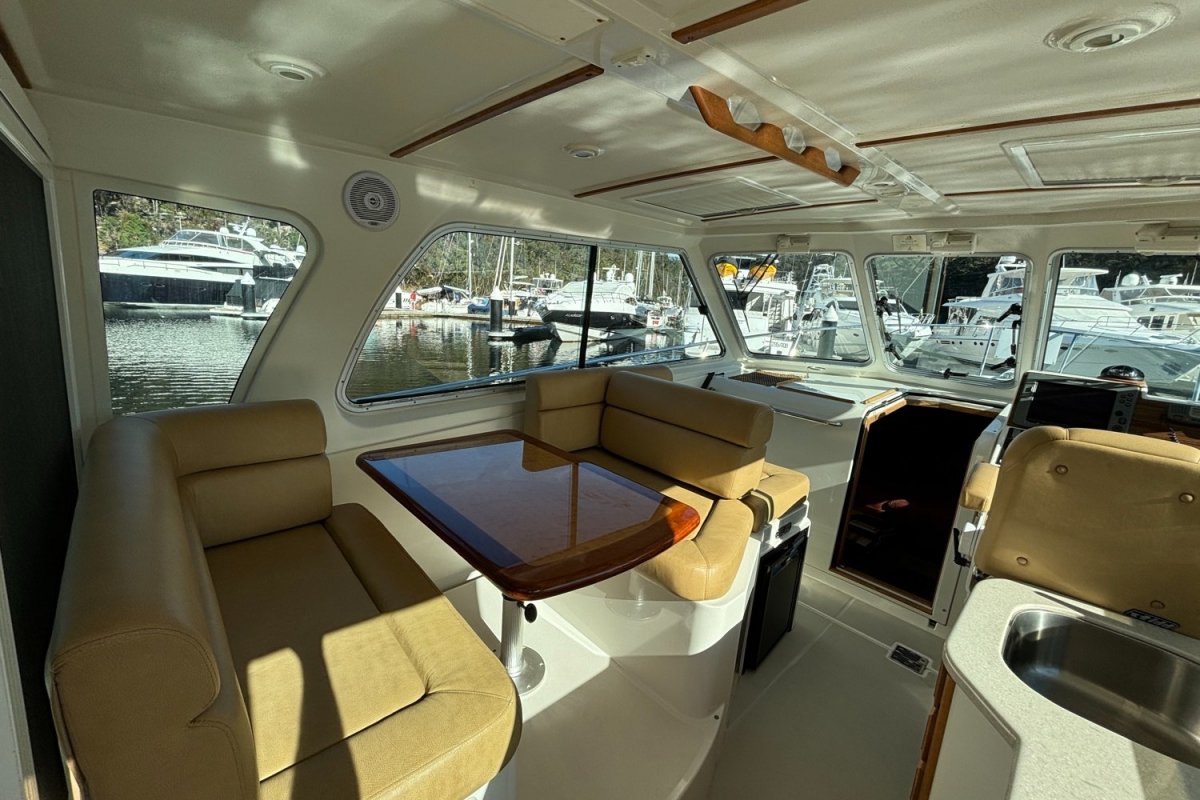 2009 Back Cove 33 Motor Yacht Boats For Sale Sydney 16